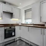F3 Elizabeth Court Pl1 2Dh