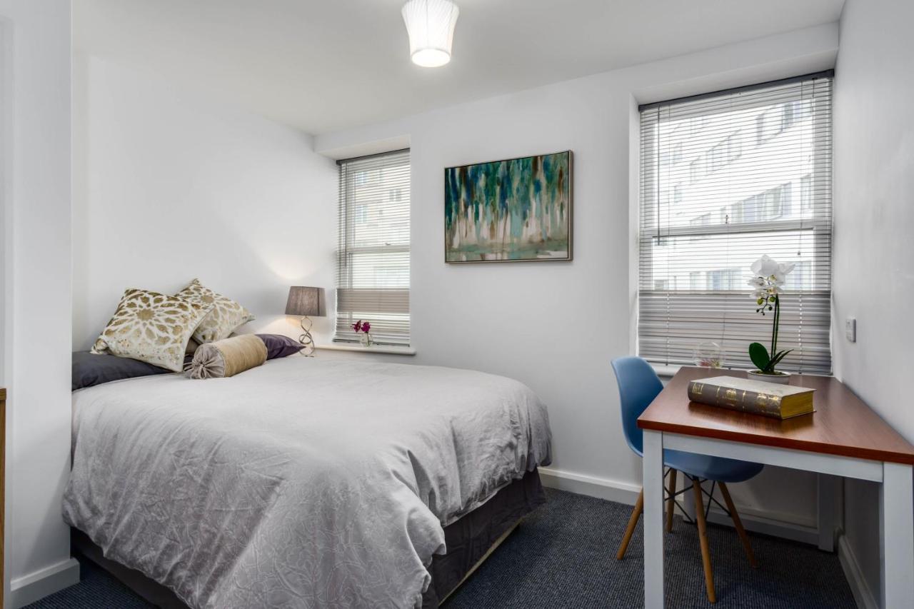 F3 Elizabeth Court Pl1 2Dh Apartment *